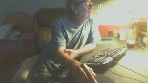 scotsman_62 online show from May 12, 5:15 am