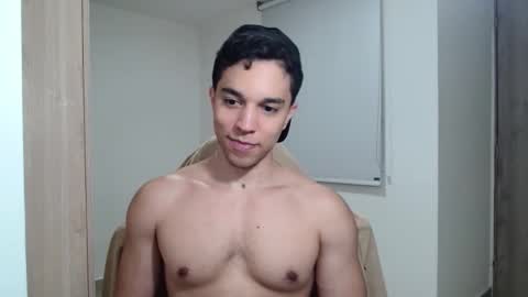 Snapshot of scott_brasher1 chatting on January 30, 1:55 am Twitter Scott brasher1 Instagram Camiloestuardo2 online show from January 30, 1:55 am