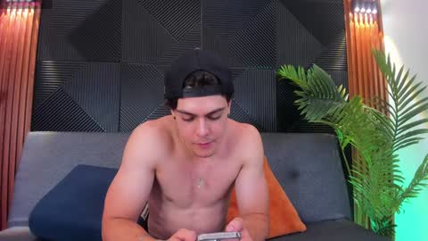 scott_delta online show from January 29, 8:25 pm