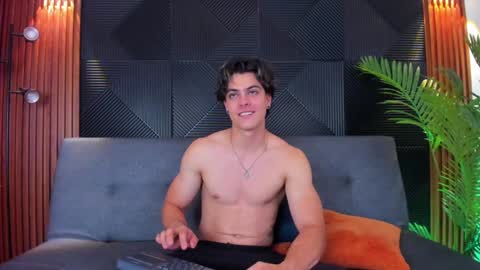 scott_delta online show from February 4, 8:28 pm