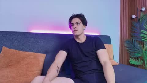 scott_delta online show from March 2, 2:41 am