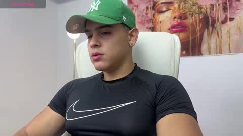 Snapshot of scott_flintt chatting on October 23, 12:10 am Andrew Flintt online show from October 23, 12:10 am