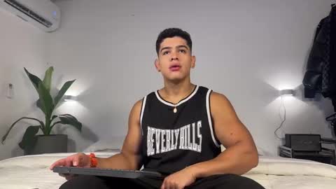 Snapshot of scott_flintt chatting on November 21, 12:15 pm Andrew Flintt online show from November 21, 12:15 pm