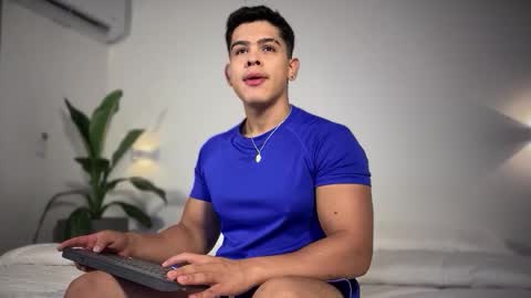 Snapshot of scott_flintt chatting on January 7, 11:34 am Andrew Flintt online show from January 7, 11:34 am