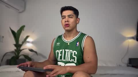 Snapshot of scott_flintt chatting on January 8, 11:45 am Andrew Flintt online show from January 8, 11:45 am