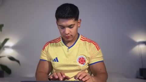 Snapshot of scott_flintt chatting on January 11, 11:04 am Andrew Flintt online show from January 11, 11:04 am