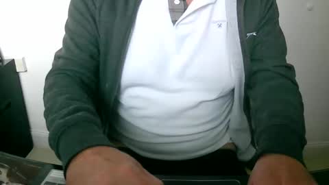Snapshot of scotti30 chatting on May 5, 7:27 am Scott online show from May 5, 7:27 am