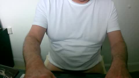Snapshot of scotti30 chatting on June 3, 8:17 am Scott online show from June 3, 8:17 am