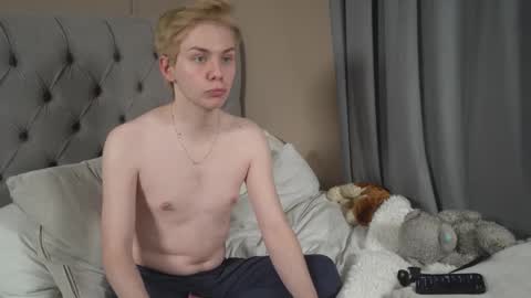 danny online show from February 25, 1:37 am