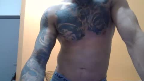 Snapshot of scottishmeat1996 chatting on June 27, 8:25 pm Scotlandsfinest online show from June 27, 8:25 pm