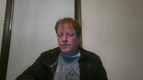 scottpbi52 online show from May 4, 3:24 am