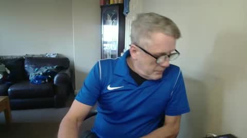 James online show from October 25, 8:33 am