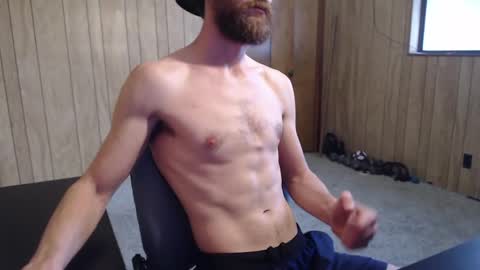 Snapshot of scottsspace chatting on April 3, 8:29 pm Scott online show from April 3, 8:29 pm