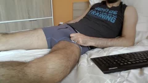 Snapshot of scotty_98 chatting on February 5, 8:21 am scotty_98 online show from February 5, 8:21 am