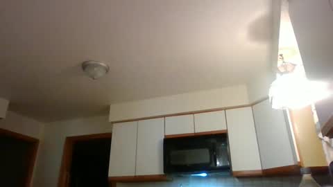 Snapshot of scottydoesntknow0 chatting on December 7, 2:09 am scottydoesntknow0 online show from December 7, 2:09 am