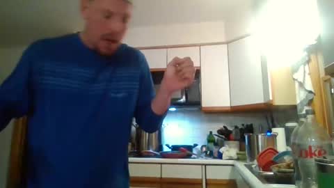 Snapshot of scottydoesntknow0 chatting on December 7, 11:23 pm scottydoesntknow0 online show from December 7, 11:23 pm