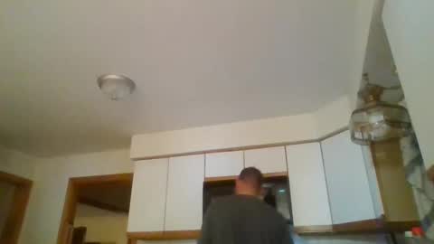 Snapshot of scottydoesntknow0 chatting on January 2, 3:58 am scottydoesntknow0 online show from January 2, 3:58 am