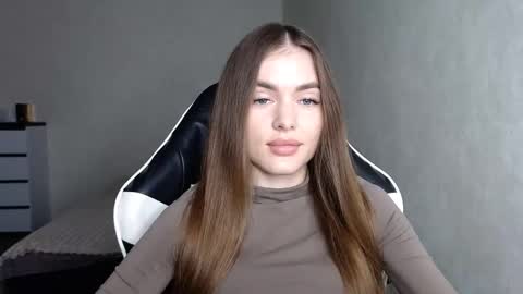 scratc_h online show from October 9, 5:00 pm