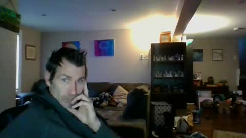 Snapshot of scroach11 chatting on January 8, 2:25 pm GettOffMyLawn online show from January 8, 2:25 pm
