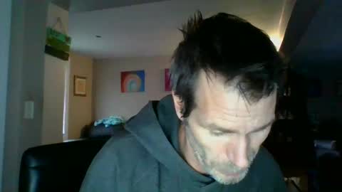 Snapshot of scroach11 chatting on January 10, 5:24 pm GettOffMyLawn online show from January 10, 5:24 pm