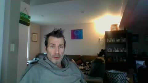 Snapshot of scroach11 chatting on January 14, 4:50 pm GettOffMyLawn online show from January 14, 4:50 pm