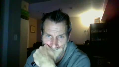 Snapshot of scroach11 chatting on January 15, 12:36 pm GettOffMyLawn online show from January 15, 12:36 pm