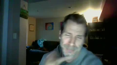 Snapshot of scroach11 chatting on January 16, 1:25 pm GettOffMyLawn online show from January 16, 1:25 pm