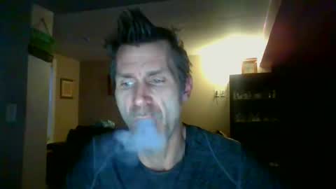 Snapshot of scroach11 chatting on January 24, 12:41 pm GettOffMyLawn online show from January 24, 12:41 pm