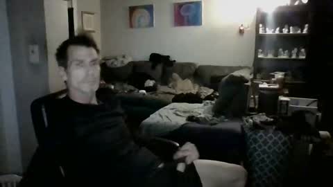 Snapshot of scroach11 chatting on April 19, 2:33 am GettOffMyLawn online show from April 19, 2:33 am