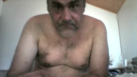 scubi007 online show from September 29, 11:37 am