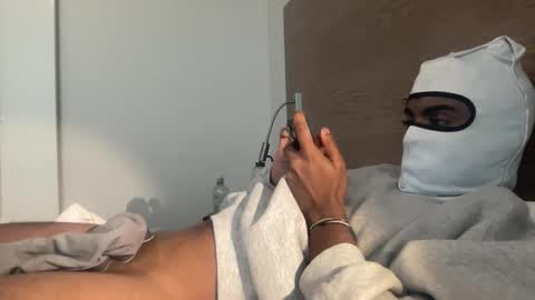 Snapshot of se9056 chatting on March 19, 8:24 pm collegetwunk67 online show from March 19, 8:24 pm