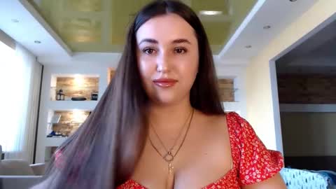 Snapshot of sea_cocktail chatting on February 24, 12:26 pm Elizabeth online show from February 24, 12:26 pm