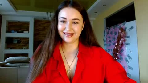 Elizabeth  online show from May 11, 7:14 am