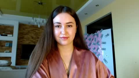 Elizabeth  online show from May 17, 7:28 am