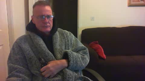 seakrait online show from December 8, 8:58 pm