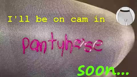 Snapshot of seamlessly chatting on February 1, 12:37 pm seamlessly online show from February 1, 12:37 pm