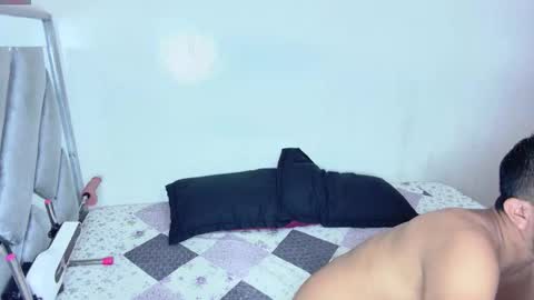 Sean-pierre online show from December 15, 5:23 am