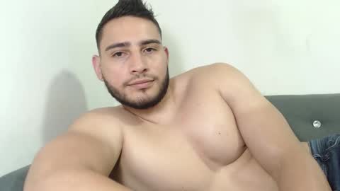 seank_noszka online show from December 15, 8:13 pm