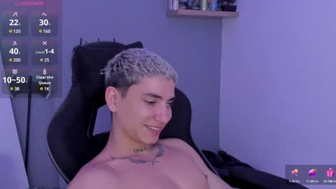 Snapshot of sebas__23 chatting on January 13, 9:52 pm Sebastin online show from January 13, 9:52 pm