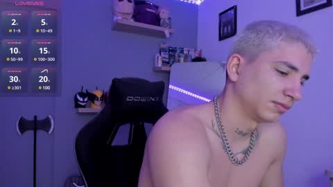 Snapshot of sebas__23 chatting on January 28, 3:57 pm Sebastin online show from January 28, 3:57 pm