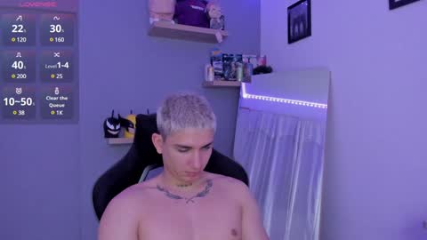 Snapshot of sebas__23 chatting on February 3, 3:06 pm Sebastin online show from February 3, 3:06 pm