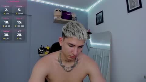 Snapshot of sebas__23 chatting on March 1, 9:48 pm Sebastin online show from March 1, 9:48 pm