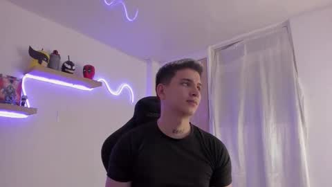 Snapshot of sebas__23 chatting on December 22, 11:13 pm Sebastin online show from December 22, 11:13 pm