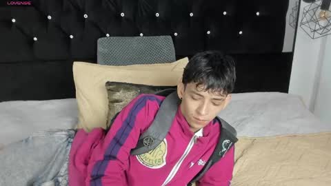 Sebastian Alvarez online show from May 4, 1:12 am