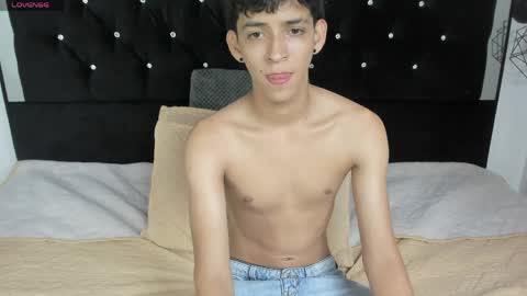 Sebastian Alvarez online show from May 10, 1:44 am