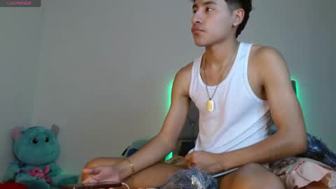 sebas_fire4 online show from May 16, 12:18 am