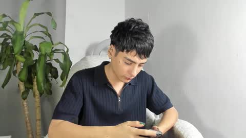 sebastian online show from December 14, 1:38 pm