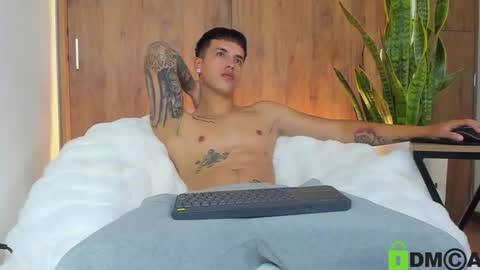 sebastian online show from February 17, 1:35 am