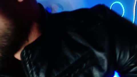 Snapshot of sebastian_025 chatting on November 9, 9:18 am Sebastian online show from November 9, 9:18 am