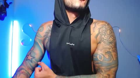 Snapshot of sebastian_025 chatting on December 2, 11:11 pm Sebastian online show from December 2, 11:11 pm